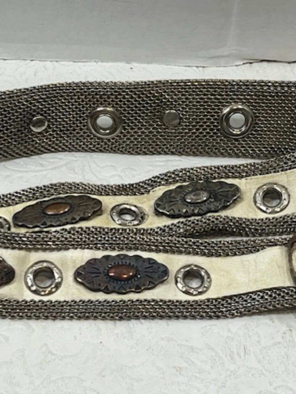 VTG Silver Tone Metal Mesh White Leather Concho Grommets Belt Western Buckle32 M